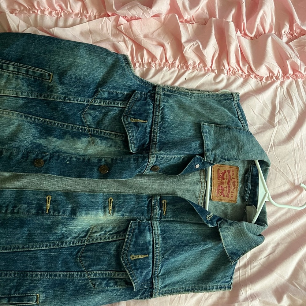 LEVIS STRAUSS AND CO DENIM JEAN  VEST